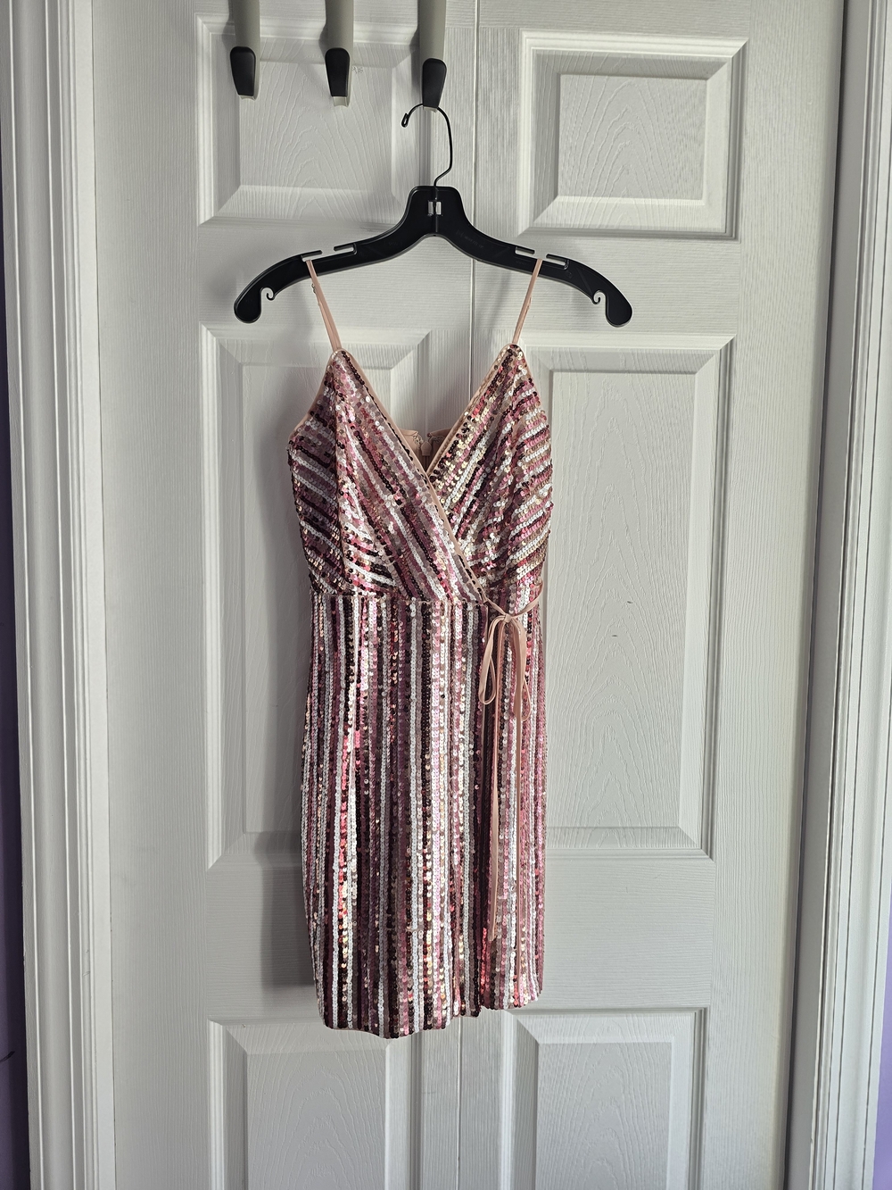 BCBGMaxAzria Pink Sequin Wrap Mini Dress Size 0 Length 32.5in